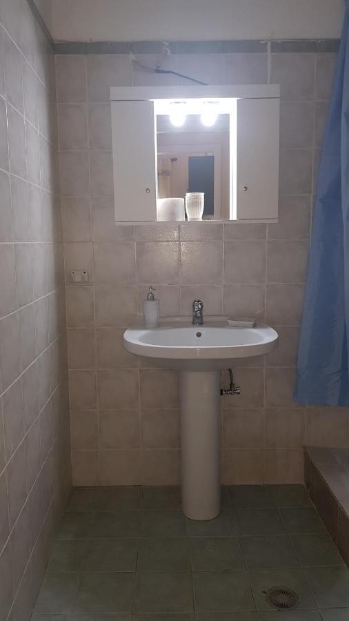 Central Apartments Eretria Kültér fotó