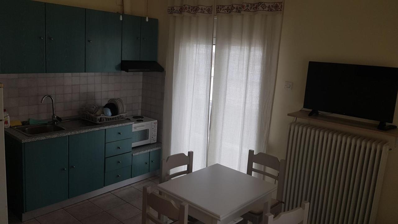Central Apartments Eretria Kültér fotó