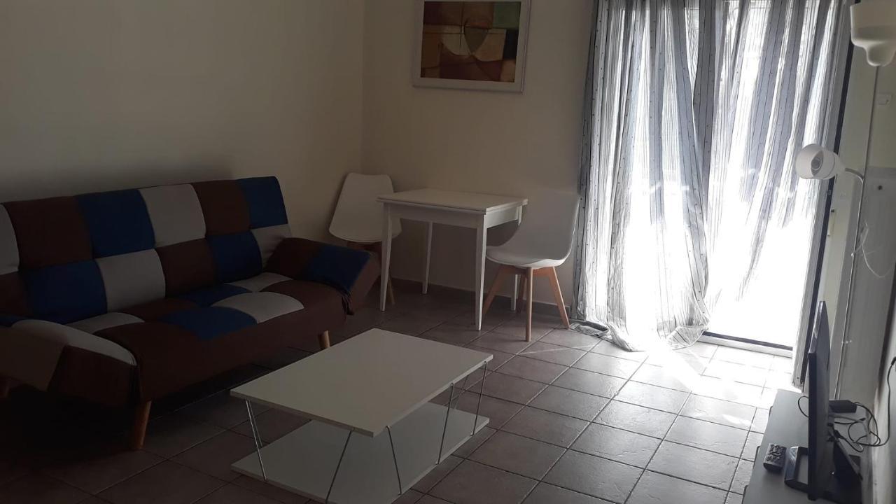 Central Apartments Eretria Kültér fotó