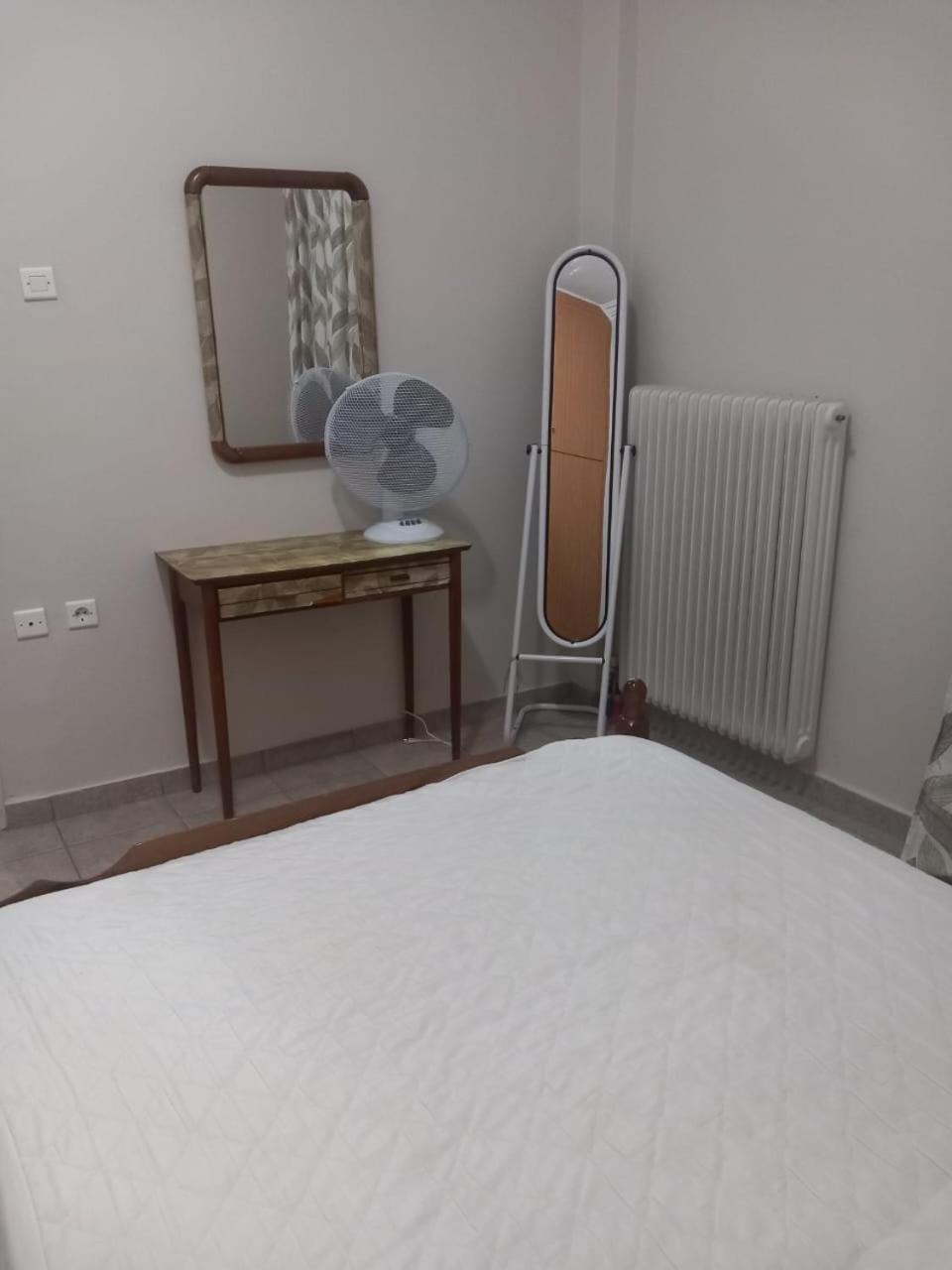 Central Apartments Eretria Kültér fotó
