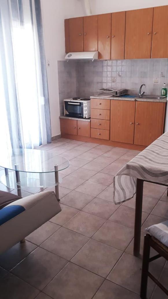 Central Apartments Eretria Kültér fotó