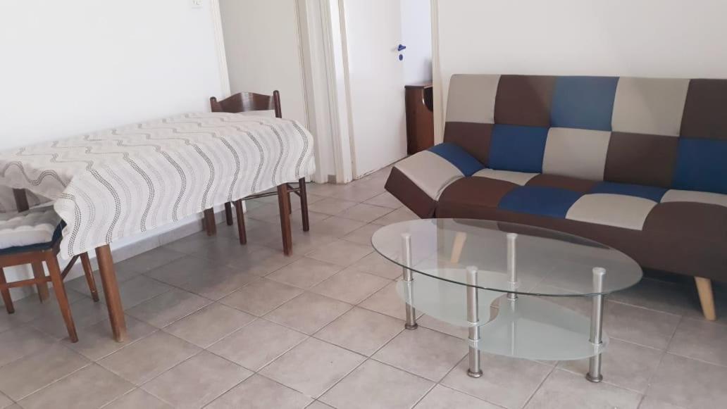 Central Apartments Eretria Kültér fotó
